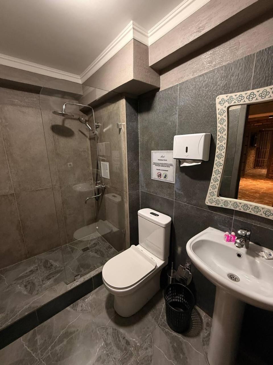 Premium Hostel Tashkent Luaran gambar
